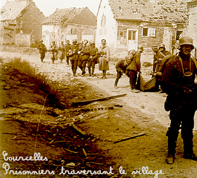 Diapos de la guerre de 1914/1918 - prisonniers à Courcelles